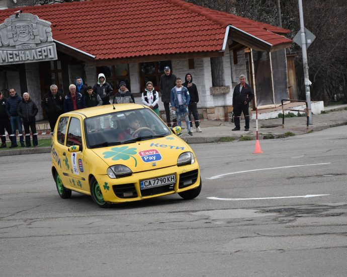 rally osmomartensko 1803231 7 След оспорвана битка отборната надпревара в традиционното осмомартенското автомобилно състезание бе спечелена от тима на „Болярките” (ВТ)