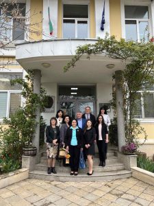 ezikova poslanik maroko 504231 1 Посланик на Кралство Мароко в България Нейно Превъзходителство Закия Ел Мидауи посети Езикова гимназия в Ловеч