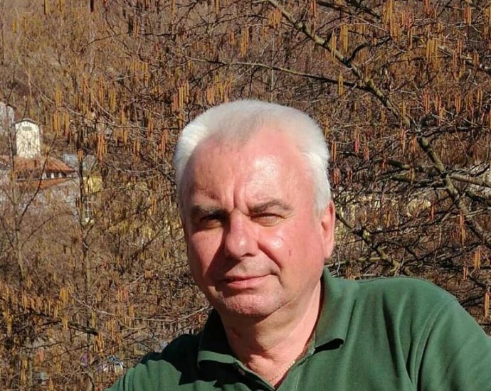 mincho dikov 1104231 Кметът на Ловеч поздрави първия демократично избран кмет на града Минчо Диков за юбилея