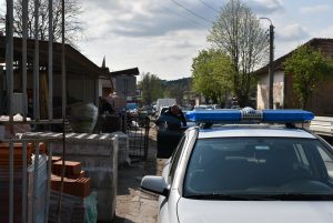 stroitelni stoki 2004231 3 Днес до 18.00 ч. фирмите складирали неправомерно строителни продукти по тротоарите на ул. „Стара планина“ трябва да ги преместят
