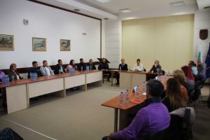 teteven biznes sreshta 2704231 5 Община Тетевен инициира среща между завършващите средните учебни заведения и местния бизнес