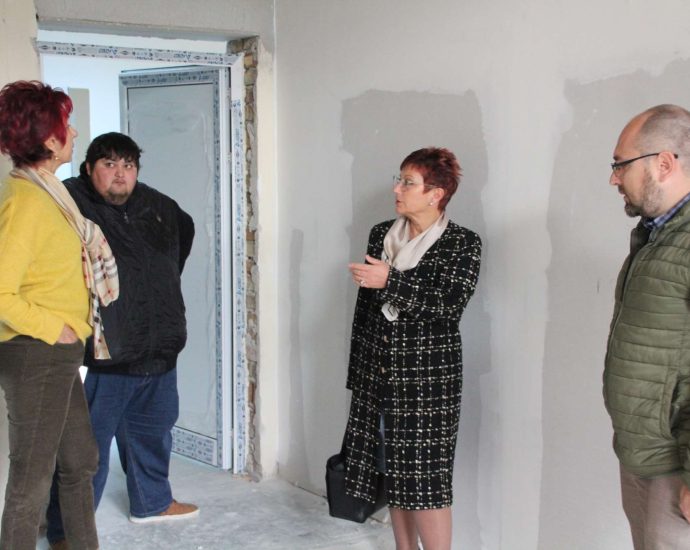 teteven bolnica remont 1204231 6 Д-р Мадлена Бояджиева провери напредъка на строително-ремонтни дейности в МБАЛ „Д-р Ангел Пешев“