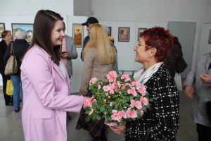 teteven izlojba 1004231 2 Кметът на Община Тетевен посети втората самостоятелна изложба на художничката Моника Матева