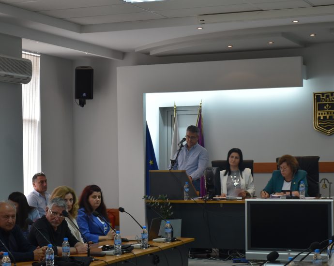 Obs 2505233 Общинските съветници решиха "ЕКО" да върне като дивидент 77 549,15 лева от платените с данъците на ловчалии пари за чистота