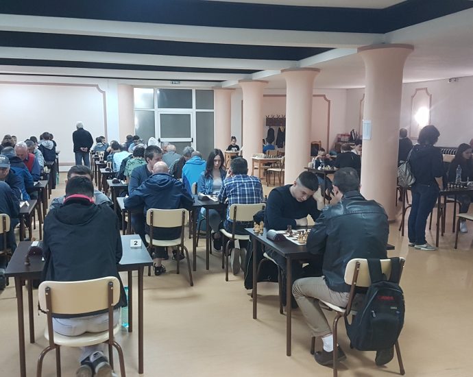 chess 2205231 2 Рекордните 79 състезатели от цялата страна взеха участие в Шахматният турнир за купа ,,Ловеч“