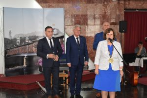 nagradi biznes 1105232 „Бонмикс“ ЕООД, „Велга“ ООД и „Месокомбинат – Ловеч“ АД получиха наградите за „Инвеститор на годината“ и „Бизнесмен на годината“