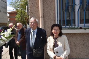 pametna plocha evrev 1505231 3 В Ловеч бе поставена паметна плоча на къщата на д-р Илия Еврев и арх. Петко Еврев