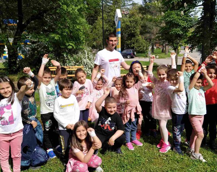 red cross troyan 1705231 2 ДОБРОВОЛЦИТЕ НА БЧК ЛОВЕЧ С ПОРЕДНО ОБУЧЕНИЕ НА ИНТЕРАКТИВНОТО ПРОСТРАНСТВО В ТРОЯН
