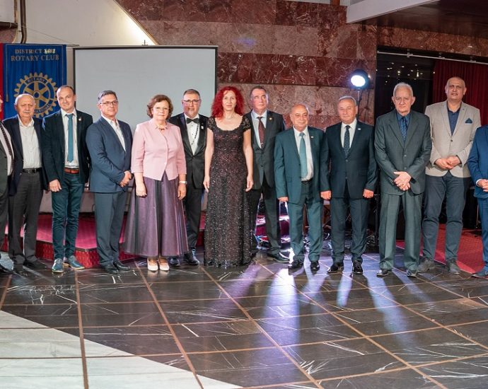 rotari club lovech 2905231 „Ротари клуб“ в Ловеч отпразнува 20 години от своето създаване