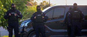 srb police 505231 Ако се чудите защо се случват неща, като това в Белград сега и като много други подобни през годините