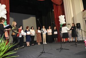 uchiteli nagradi 2305231 3 На тържествена церемония в Ловеч бяха отличени директори, учители и ученици с принос за образователната дейност