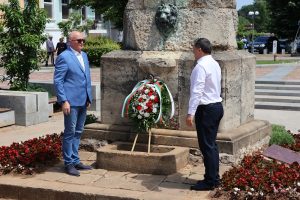 den botev lovech 206231 1 Ловеч отбеляза паметния 2 юни - Денят на Христо Ботев и загиналите за свобода и независимост на България