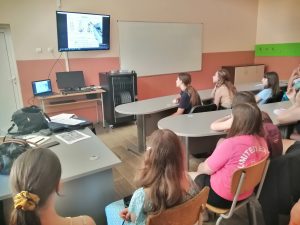 kino uchilishte 2906231 2 Час за киното в ОУ „Васил Левски“