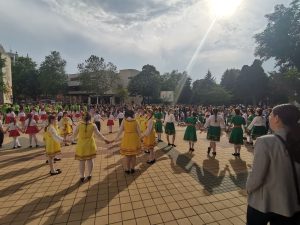 magia 206231 1 Десетки деца в Ловеч станаха част от усмихната магия на танца