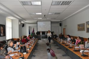 obuchenie zdrave 106231 2 В Ловеч се проведе обучение на 23 медицински специалисти от детски ясли и здравни кабинети в училища и детски градини