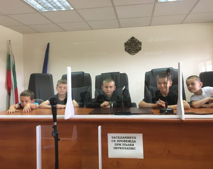 otvoreni vrata sad lovech 1806231 3 Малчугани от Ловеч разиграха два съдебни процеса в Деня на отворени врати в Окръжен съд – Ловеч