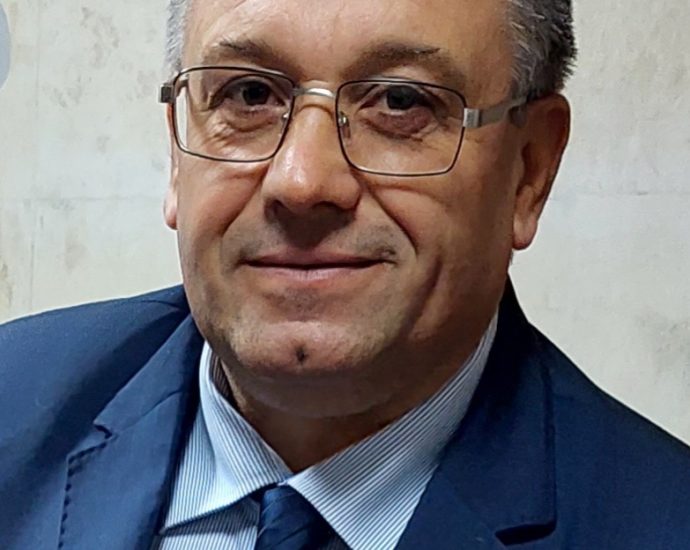 ou slavchev 1206231 Областният управител подаде молба за освобождаване от длъжността