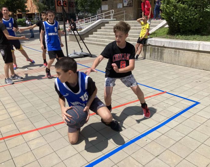 street basket 106231 9 В Ловеч се проведе традиционното баскетболно шоу „Стрийт баскет“