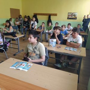 vodni spasiteli 606231 4 ДОБРОВОЛЦИ ОТ БЧК-ЛОВЕЧ ИЗНЕСОХА УРОК ПО ВОДНОСПАСИТЕЛЕН МИНИМУМ В ОУ „ДИМИТЪР ДИМОВ“
