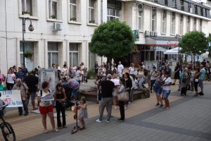 elicapreslavova 3107231 Протестът в Ловеч: Недопустимо е в днешно време да се случва това насилие! Нито една повече!