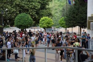 elicapreslavova 3107232 Протестът в Ловеч: Недопустимо е в днешно време да се случва това насилие! Нито една повече!