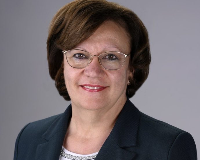 kmet marinova 2007231 Кметът на Ловеч с поздравление по повод Националния празник на Черна гора