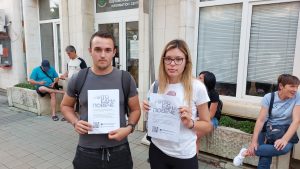 protest lovech nasilie 3107231 1 Протестът в Ловеч: Недопустимо е в днешно време да се случва това насилие! Нито една повече!