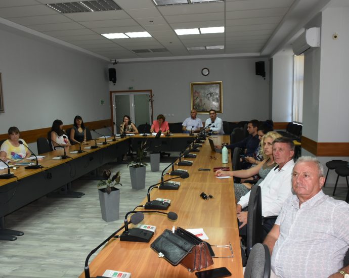 obsajdane biudjet 2908231 4 Без назначен зам. кмет по финанси се проведе Обществено обсъждане на проектобюджета за 2023 година