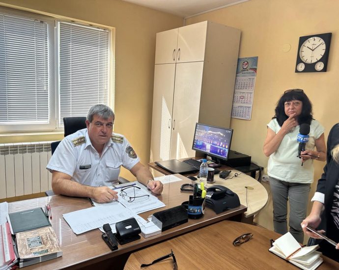 komisar petrov 1309231 Огнеборците от област Ловеч по традиция отбелязват празника си с редица инициативи