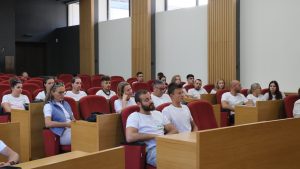 troyan erasmus 1209231 3 Гости от три държави и преподаватели от Великотърновския университет посетиха Община Троян