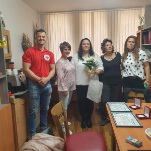 red cross 2510231 3 ЛОВЕШКАТА ЧЕРВЕНОКРЪСТКА ОРГАНИЗАЦИЯ ОТПРАЗНУВА 145 ОТ СЪЗДАВАНЕТО НА БЪЛГАРСКИ ЧЕРВЕН КРЪСТ С ПАРТНЬОРИ И НАГРАДИ ДОБРОВОЛЦИ