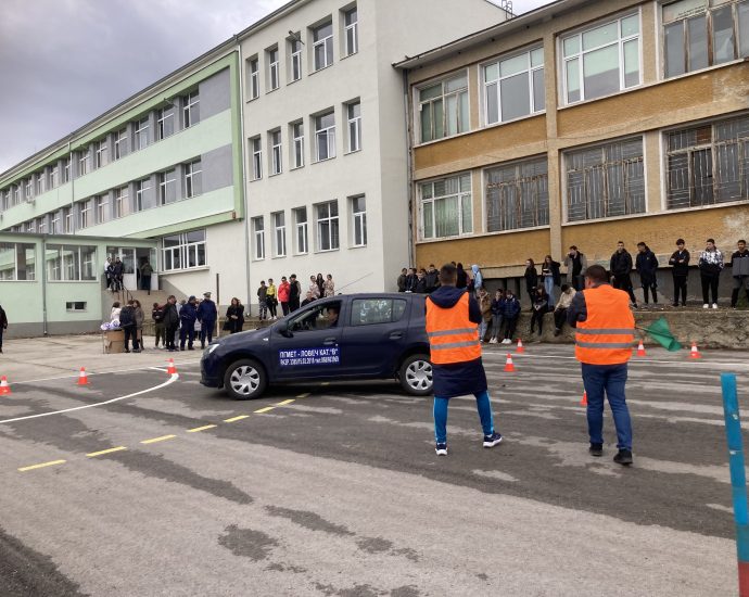 mehano akcia 2411231 4 Под мотото „Скоростта убива“ в Ловеч отбелязаха Световния ден за възпоменание на жертвите от ПТП