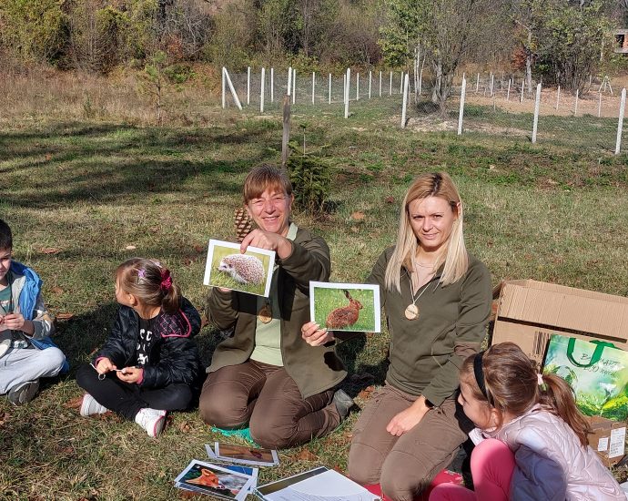 obuchenie gori 711231 2 УРОК СРЕД ПРИРОДАТА ПРОВЕДОХА ЛЕСОВЪДИ ОТ ДГС -БОРИМА