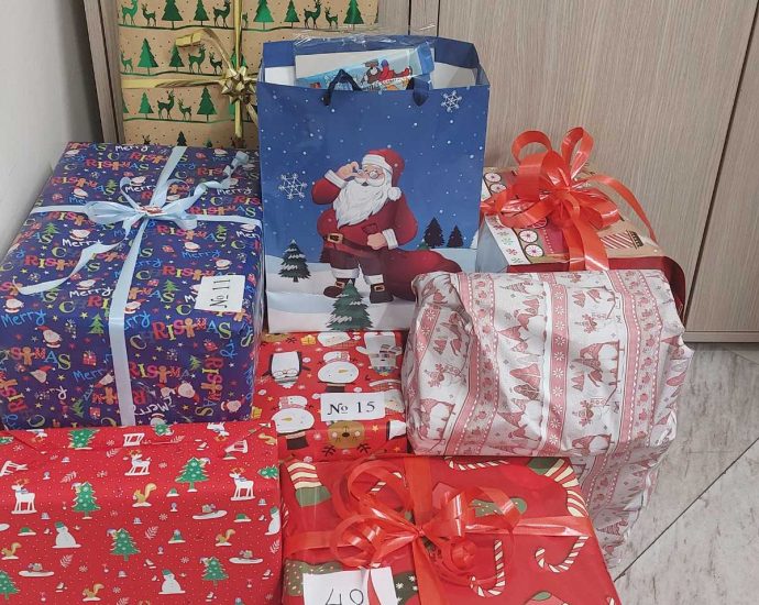 podari 2812231 Осмото издание на благотворителната кампания „Подари на непознат“ в Троян раздаде подаръци на обща стойност 10 247.88 лв.