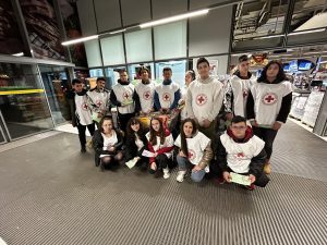 red cross 1312231 3 БЪЛГАРСКИ МЛАДЕЖКИ ЧЕРВЕН КРЪСТ ЛОВЕЧ С АКЦИЯ В БИЛЛА, ПАРТНЬОР ПО ПРОГРАМА „ТОПЪЛ ОБЯД“