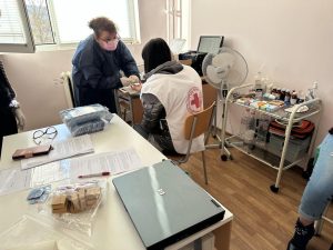 red cross lovech 412231 3 Младите червенокръстци от петте клуба на област Ловеч се включиха в Националната АНТИСПИН кампания превенция на сексуално рисково поведение