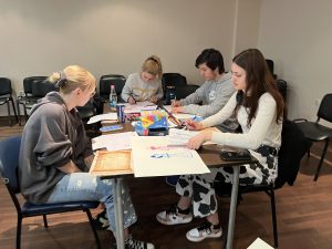 znanie kreativen 512231 4 Сдружение „Знание“ реализира креативен лагер в град Тетевен в рамките на проект ВИЗУАЛНИ ПРЕДИЗВИКАТЕЛСТВА
