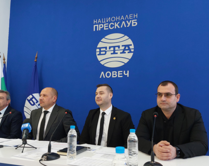 kmet ekip lovech 2201241 1 Кметът Петков с първи сигнал до прокуратурата срещу предишното управление