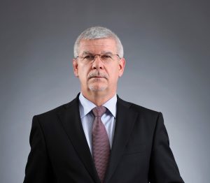 ministar vatev zemedelie 3101241 Министър Вътев ще участва в ритуал по зарязване на лозя в Троянския манастир