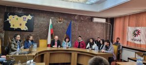 mladeji oblast 2901241 В Областна администрация Ловеч, се проведе консултация по въпросите на младежта „Ние и Европа в Диалог“