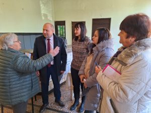 slatina 2201241 1 В с. Слатина се проведе първото общо събрание на населението, на което бе избран кметски съвет от седем членове