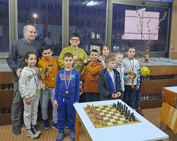 deca shah lovech 2002241 5 Малките шахматисти от клуб „Ловеч“ с отлично представяне и медали от турнира за деца в Плевен