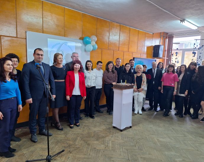 mehano praznik 902241 2 Професионалната гимназия по механоелектротехника в Ловеч празнува своя 65-ти рожден ден