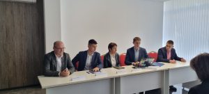 oupravec 1202241 2 Областният управител Виктор Стойчев участва в дискусия, свързана с учредяването на Общински младежки съвет в Правец