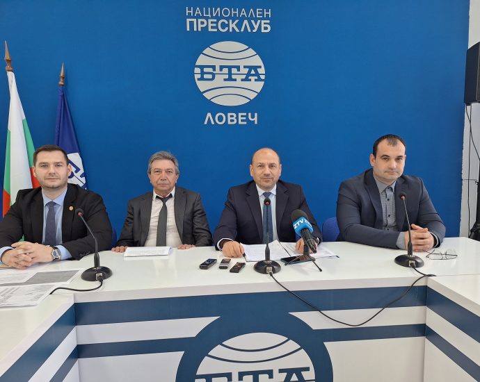 kmet press 2303241 Кметът Петков: В трудно, но все пак стабилно финансово състояние е Община Ловеч