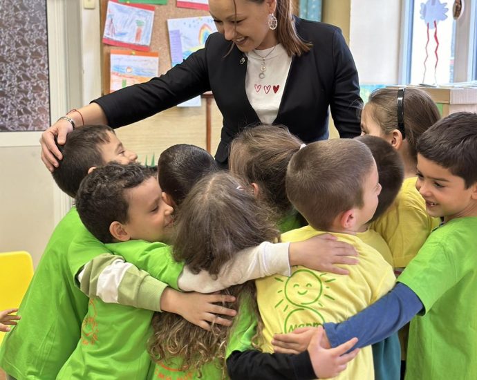 konkurs troyan 2603241 8 Заместник-кметът на Община Троян Вероника Тодорова участва в Деня на Европейските автори заедно с деца от ДГ „Осми март“ и ученици от СУ „Васил Левски“