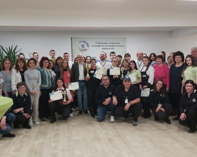 kulinarno sastezanie 15.03.2024 Средно училище „ Васил Левски“ в гр. Ябланица, съвместно с Регионално управление на образованието – гр. Ловеч  беше домакин на V-тото областно състезание по професии „Хотелиерство, ресторантьорство и кетъринг“
