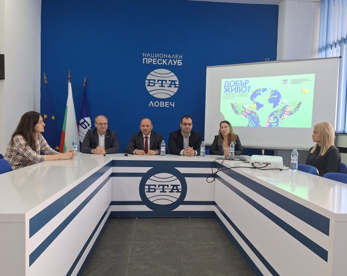 sreshta socialni 1903241 2 С информационна среща на работещите в социалните услуги отбелязваме в Ловеч Международния ден на социалната работа
