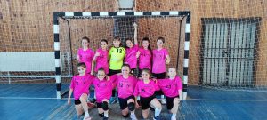 handball 804241 Браво на младите ловешки хандбалистики! Момичетата на Ловеч 98 завършиха редовният сезон на първо място