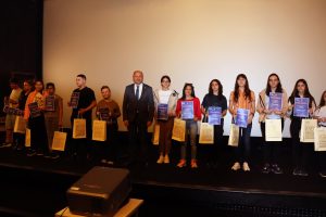 konkurs ese 1104241 Шестима са отличените в обявения от Община Ловеч конкурс за есе „Към звездите“